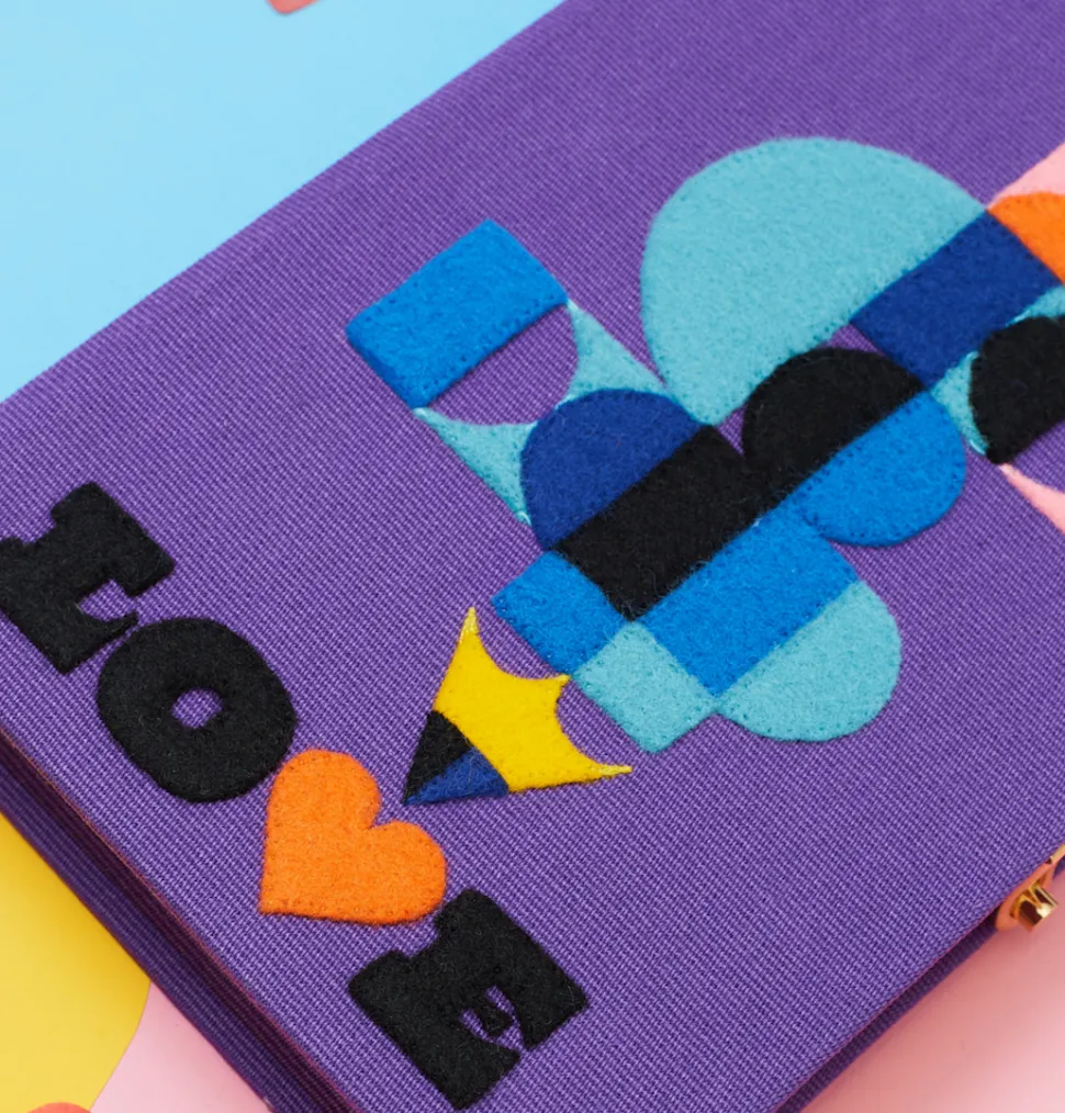 Strapped|Book Clutch<Olympia Le-Tan Love (Bo Lundberg – Strapped)