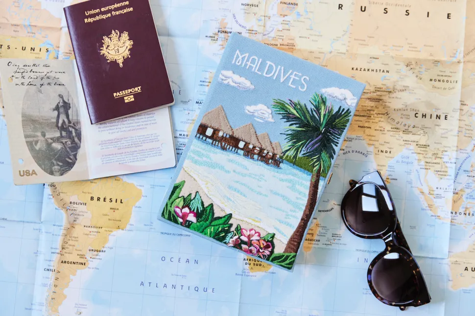 Strapped|Book Clutch<Olympia Le-Tan Maldives (Strapped)